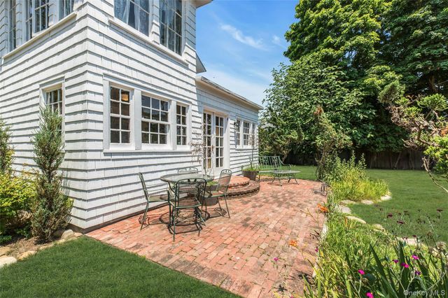 430 Montauk Highway, East Moriches, NY 11940