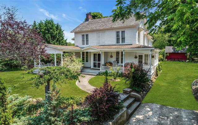 430 Montauk Highway, East Moriches, NY 11940