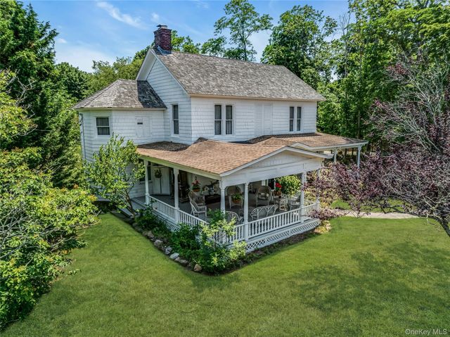 430 Montauk Highway, East Moriches, NY 11940