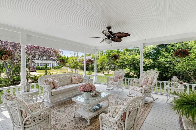 430 Montauk Highway, East Moriches, NY 11940