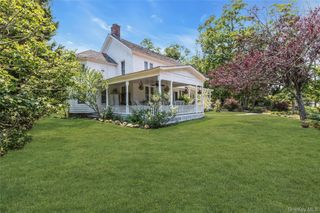 430 Montauk Highway, East Moriches, NY 11940