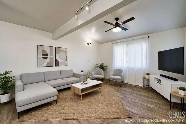 3600 O Street 12, Bakersfield, CA 93301