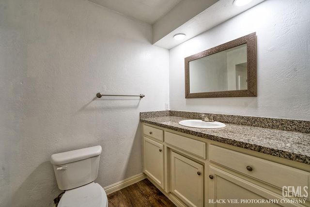 3600 O Street 12, Bakersfield, CA 93301