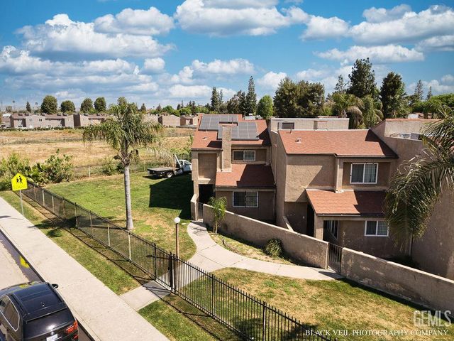 3600 O Street 12, Bakersfield, CA 93301