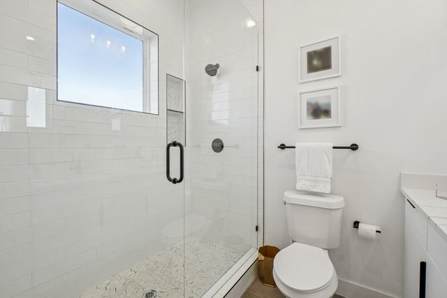 145 N Henderson Avenue 102, Dallas, TX 75214