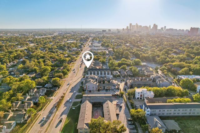 145 N Henderson Avenue 102, Dallas, TX 75214