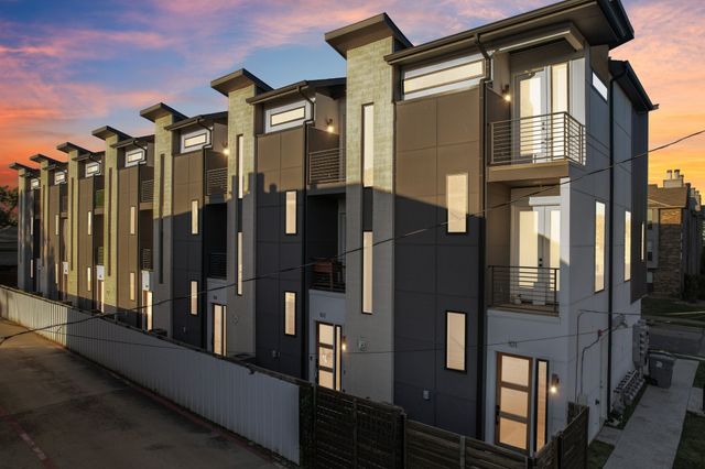 145 N Henderson Avenue 102, Dallas, TX 75214