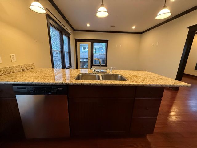 334 W 22nd Street A, Houston, TX 77008