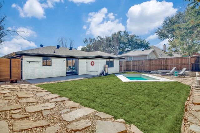 266 Lakeside Drive, Rockwall, TX 75032