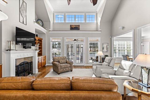 335 Lakeshore Cove Drive, Fort Oglethorpe, GA 30742