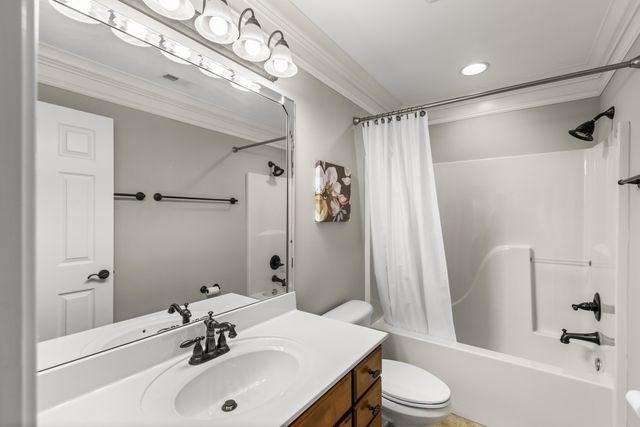 335 Lakeshore Cove Drive, Fort Oglethorpe, GA 30742