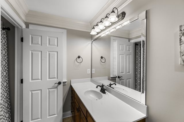 335 Lakeshore Cove Drive, Fort Oglethorpe, GA 30742