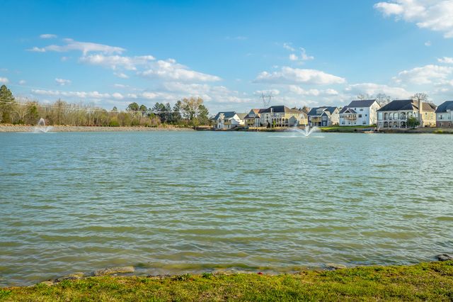 335 Lakeshore Cove Drive, Fort Oglethorpe, GA 30742