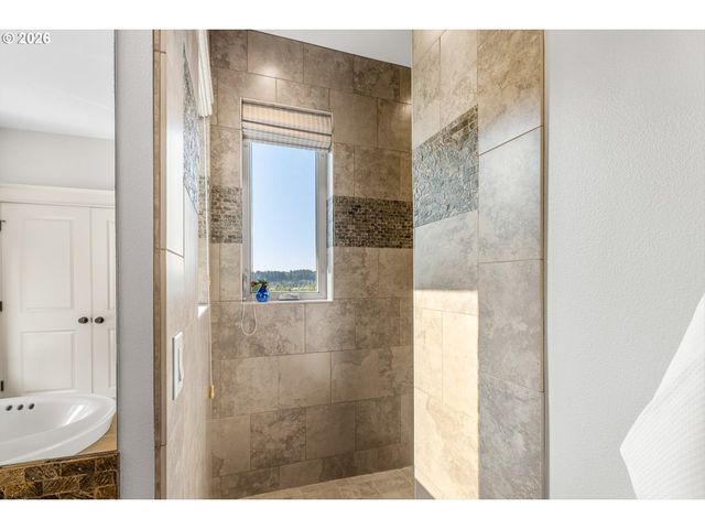14152 Se TARNAHAN Ct, Happy Valley, OR 97086