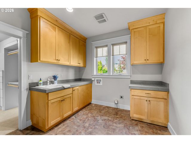 14152 Se TARNAHAN Ct, Happy Valley, OR 97086