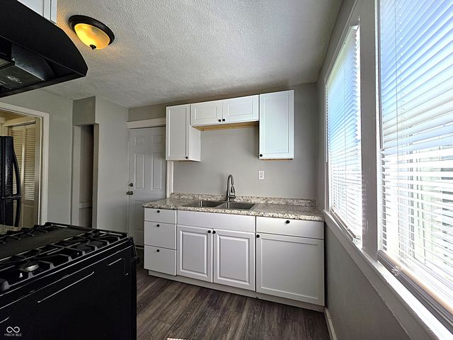 3907 Hoyt Avenue, Indianapolis, IN 46203