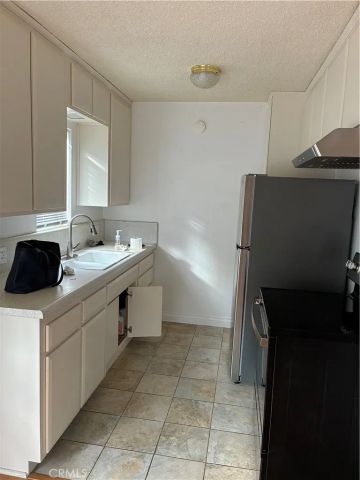 1525 E 2nd Street 6, Long Beach, CA 90802