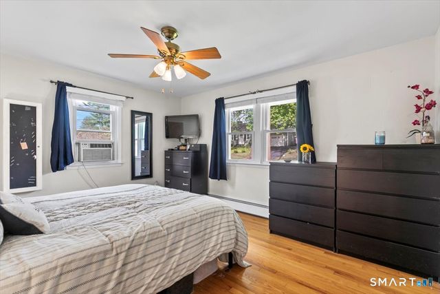 565 Pond Point Avenue, Milford, CT 06460