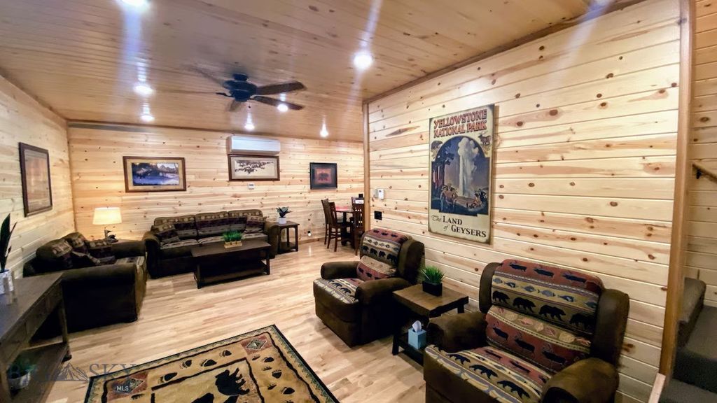 19 N Iris, West Yellowstone, MT 59758 photo 12