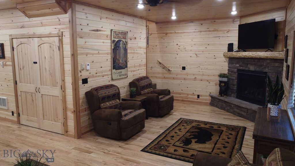 19 N Iris, West Yellowstone, MT 59758 photo 13