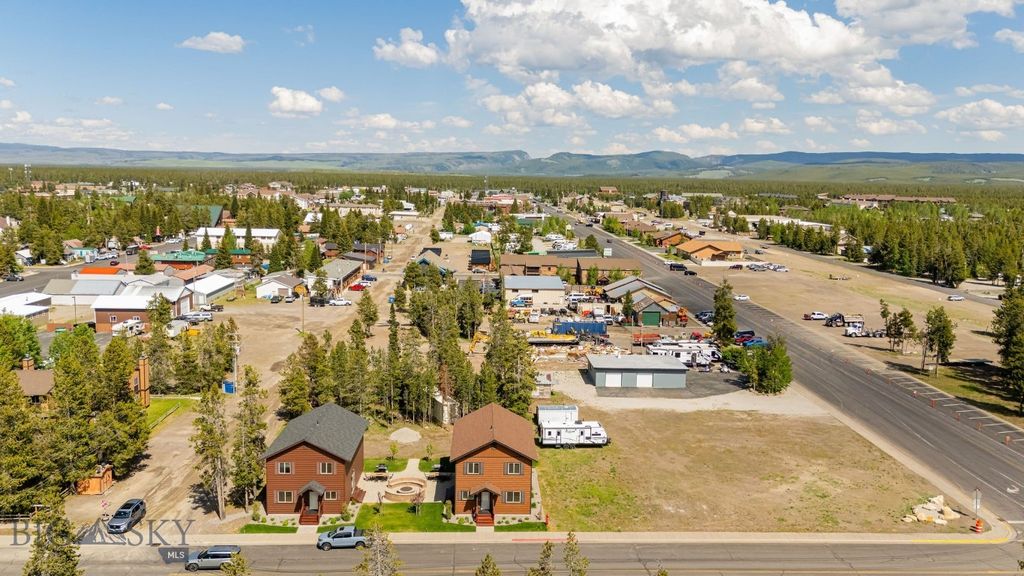 19 N Iris, West Yellowstone, MT 59758 photo 22