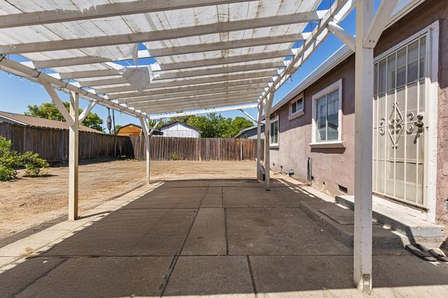 576 Lode St, Manteca, CA 95336