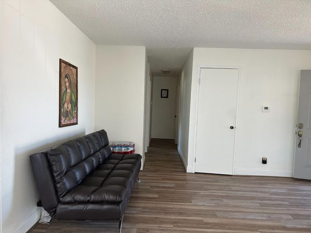 576 Lode St, Manteca, CA 95336