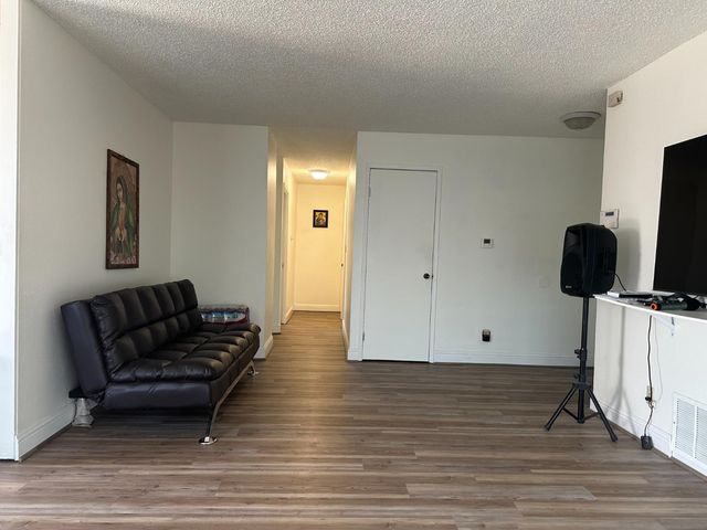 576 Lode St, Manteca, CA 95336