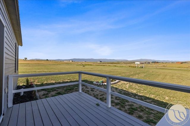 13 Wireless Way, Roberts, MT 59070