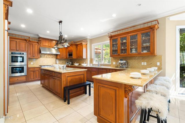 1737 Fairmount Avenue, La Canada Flintridge, CA 91011