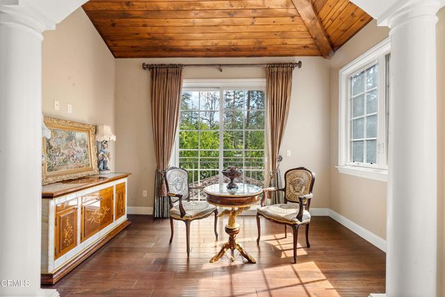 1737 Fairmount Avenue, La Canada Flintridge, CA 91011