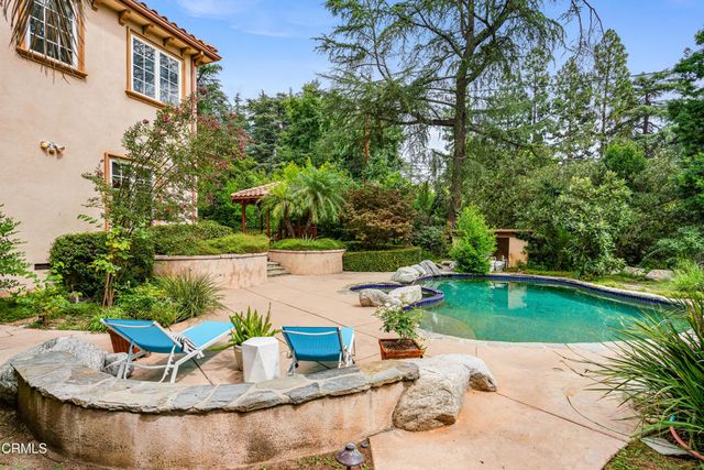 1737 Fairmount Avenue, La Canada Flintridge, CA 91011