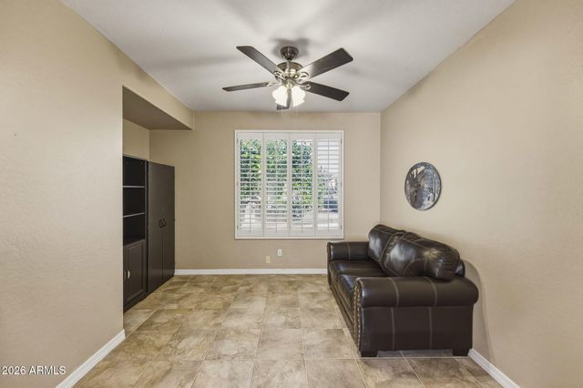1197 W DESERT LILY Drive, San Tan Valley, AZ 85143