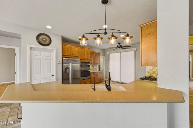 1197 W DESERT LILY Drive, San Tan Valley, AZ 85143