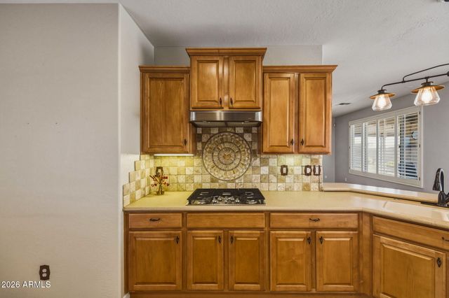 1197 W DESERT LILY Drive, San Tan Valley, AZ 85143