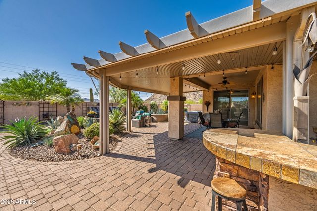 1197 W DESERT LILY Drive, San Tan Valley, AZ 85143