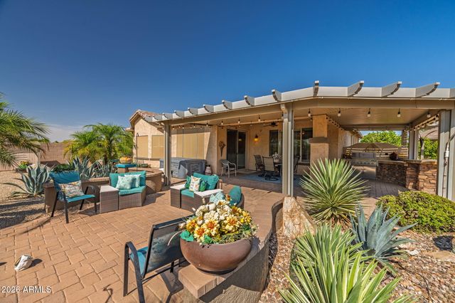 1197 W DESERT LILY Drive, San Tan Valley, AZ 85143