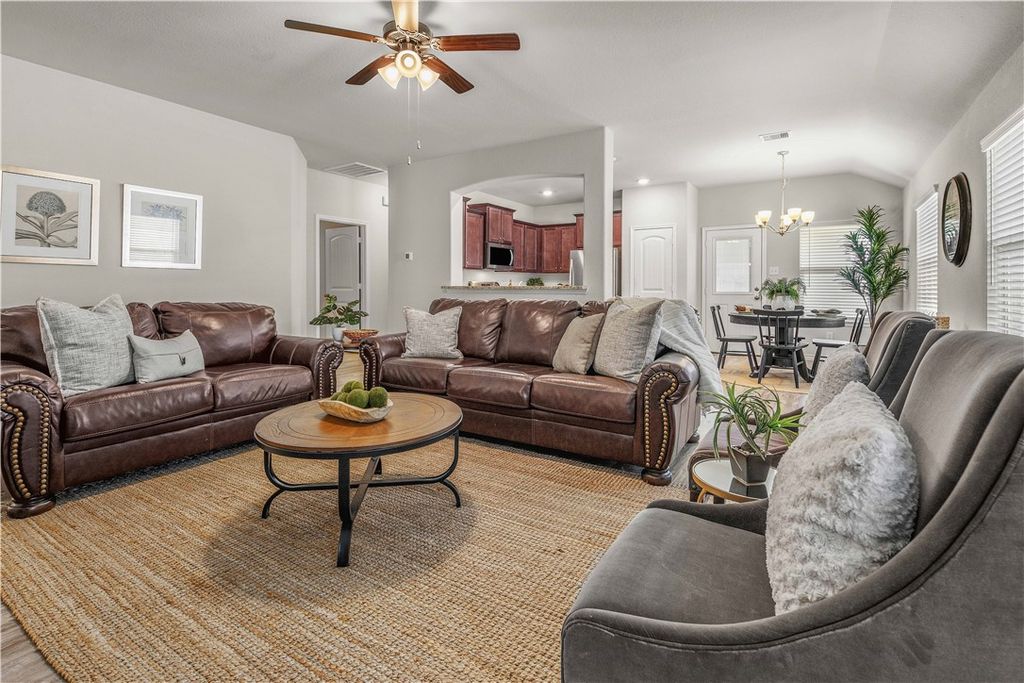 7713 Bunker Drive, Navasota, TX 77868 — photo 4