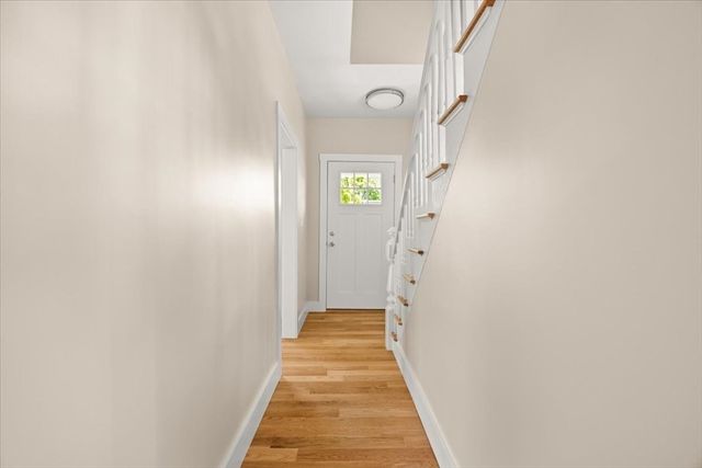 33 Brookline St, Abington, MA 02351