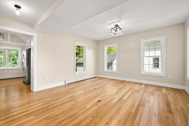 33 Brookline St, Abington, MA 02351