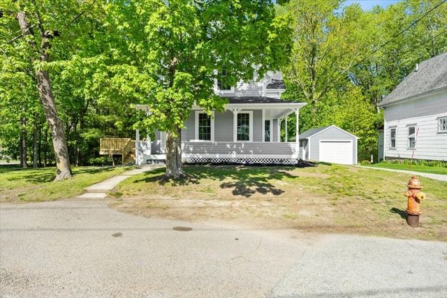 33 Brookline St, Abington, MA 02351
