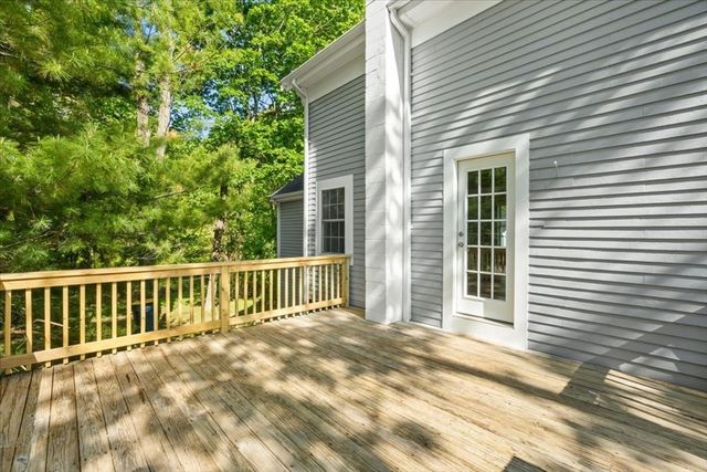 33 Brookline St, Abington, MA 02351