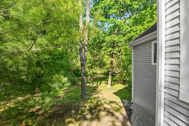33 Brookline St, Abington, MA 02351
