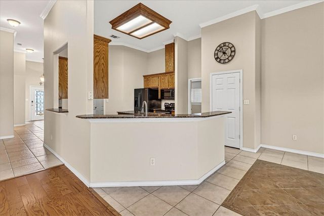 6325 Oso Pkwy, Corpus Christi, TX 78414