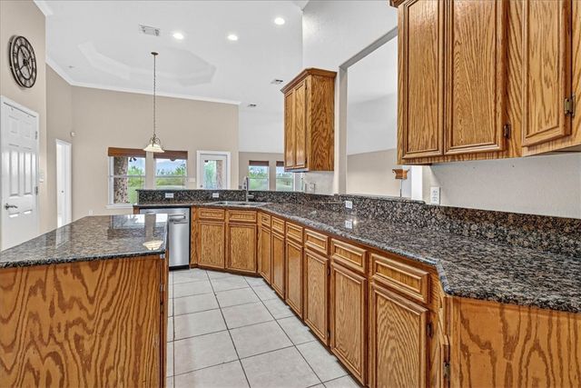 6325 Oso Pkwy, Corpus Christi, TX 78414