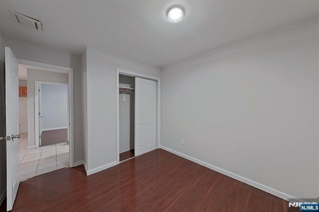 10 Fleming Avenue, Newark, NJ 07105