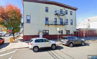 10 Fleming Avenue, Newark, NJ 07105