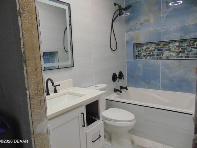 1210 Harbour Point Drive, Port Orange, FL 32127