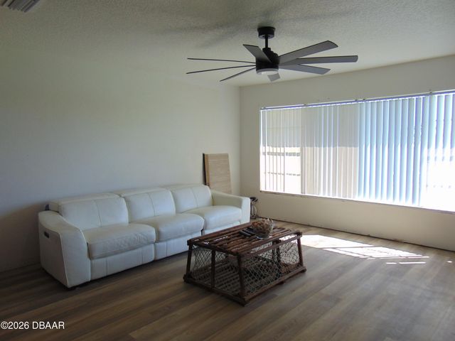 1210 Harbour Point Drive, Port Orange, FL 32127