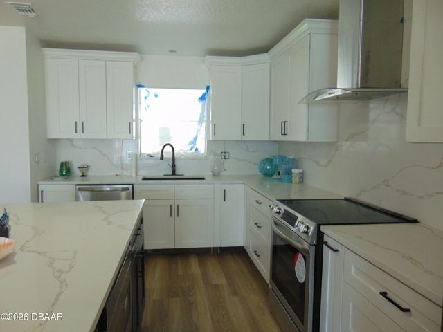 1210 Harbour Point Drive, Port Orange, FL 32127